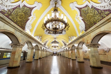 Лекция "Подземный дворец Москвы. Архитектура и стиль столичного метрополитена"