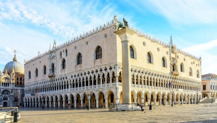 Лекция "Дворец дожей в Венеции. Особенности архитектуры и декорации"